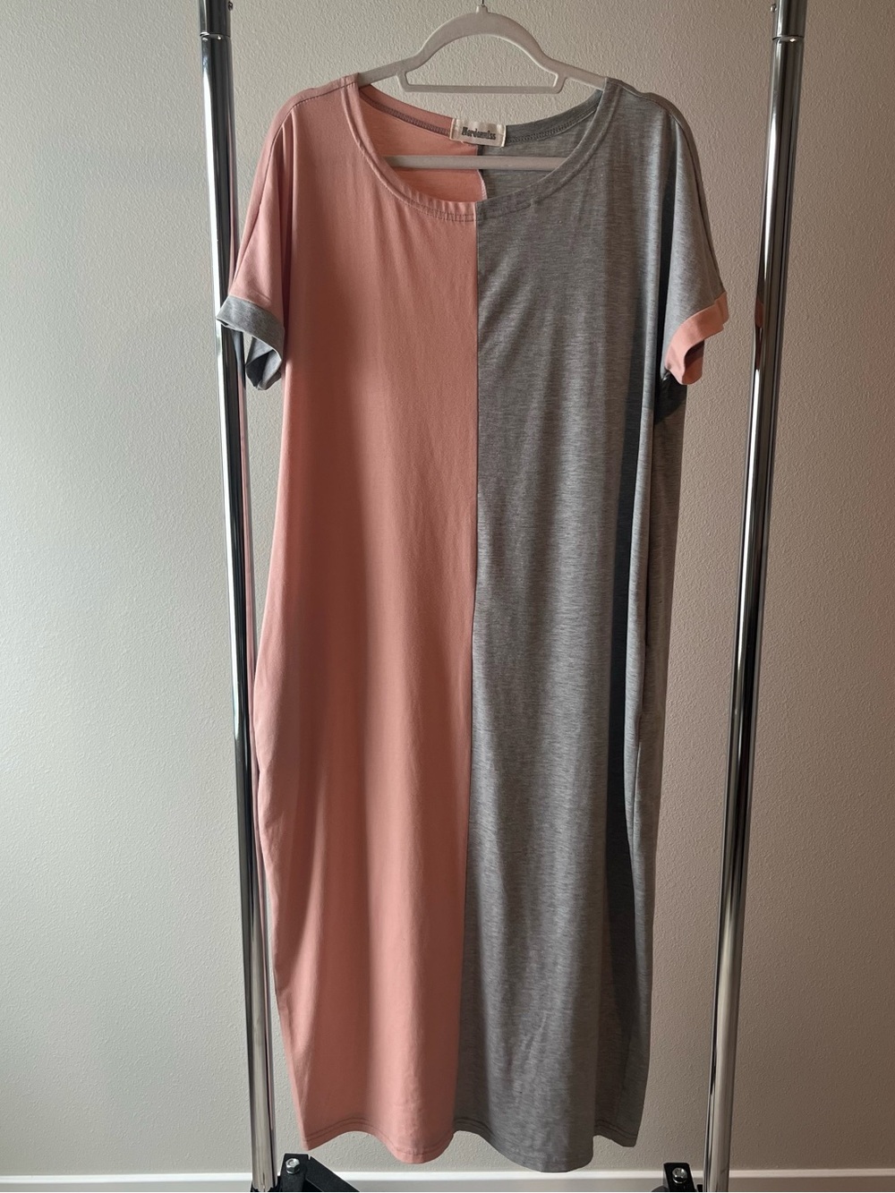 Mordenmiss One Size Two-Tone Pink and Gray Split-Panel Maxi Dress GUC
